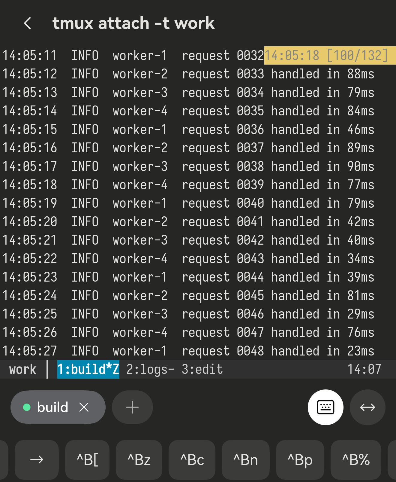 tmux 会话处于复制模式并已向上回滚，右上角显示 [100/132]。